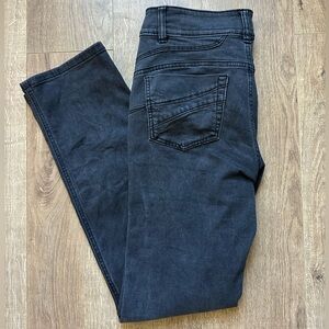 Denver Hayes Mid Rise